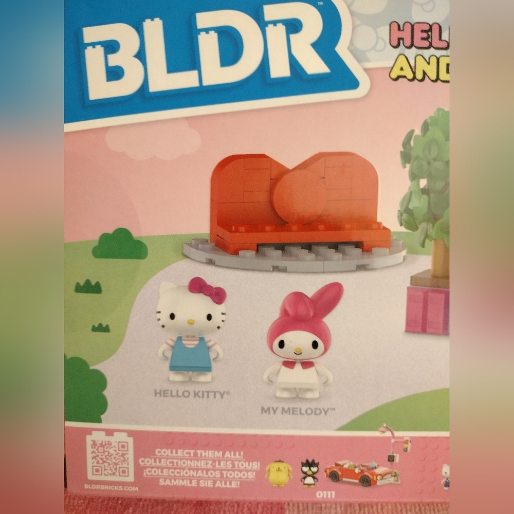 Hello Kitty & Friends BLDR Bow Dispensing Vending Machine Building Blocks Set - Picture 8 of 8